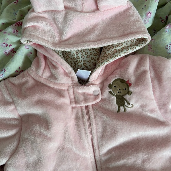 Carters warm onsie with monkey design - Picture 2 of 5